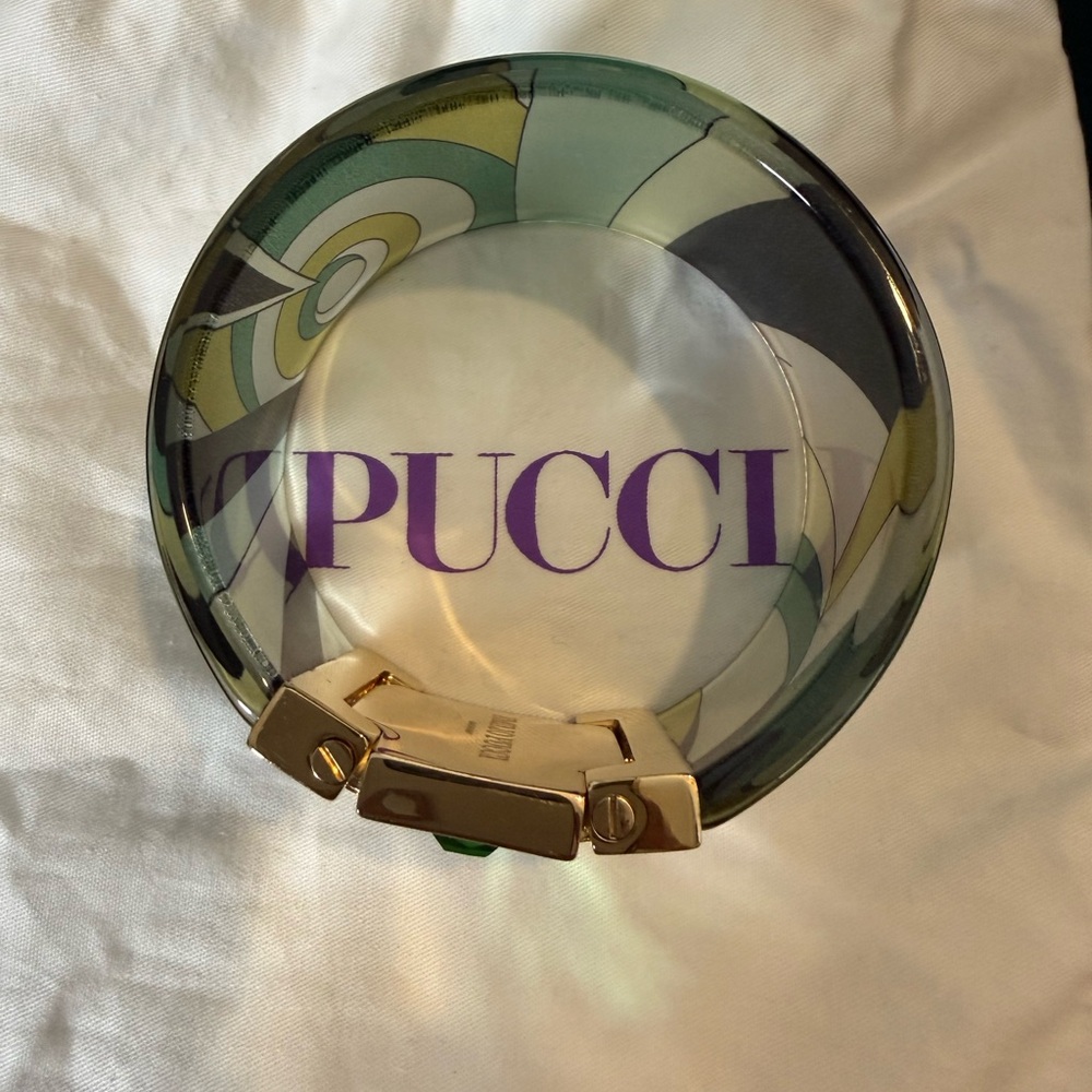 Emilio Pucci retro green and black resin cuff - Picture 5 of 14